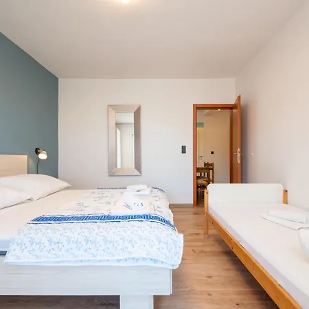 Apartments Zdravko Trogir Exterior foto