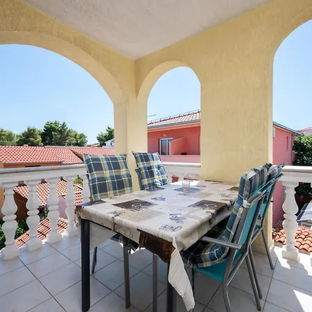 Apartments Zdravko Trogir Exterior foto