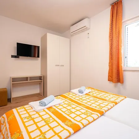 Apartments Zdravko Trogir Exterior foto